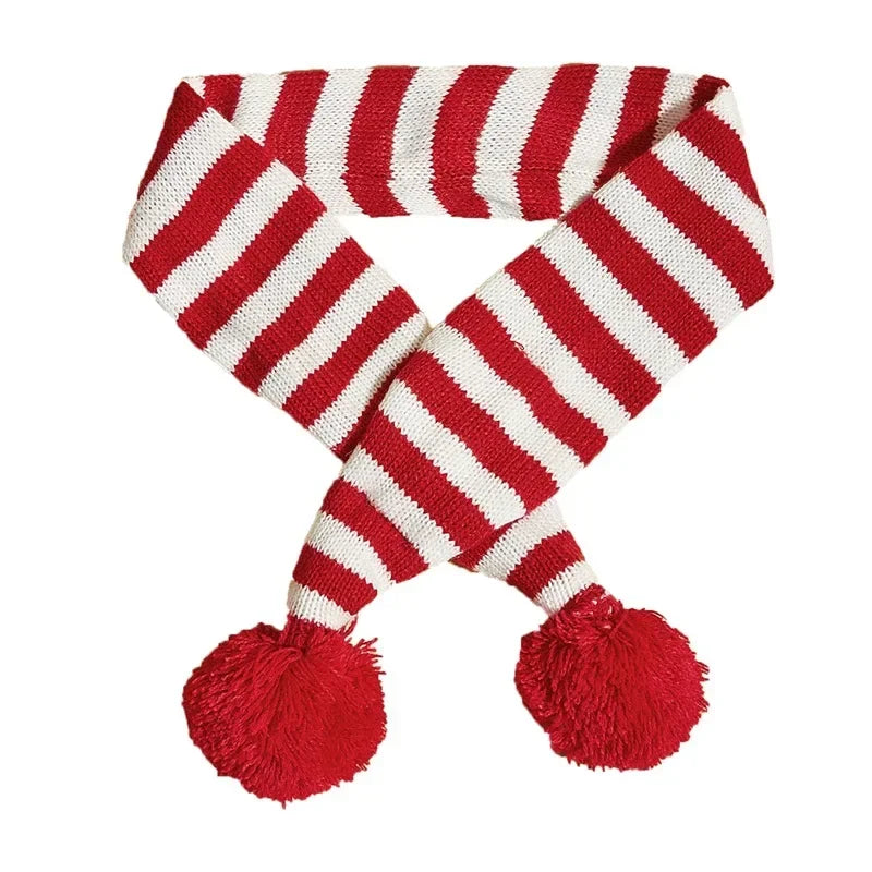 Celebrate the season: Winter pet scarf for cozy winter fun